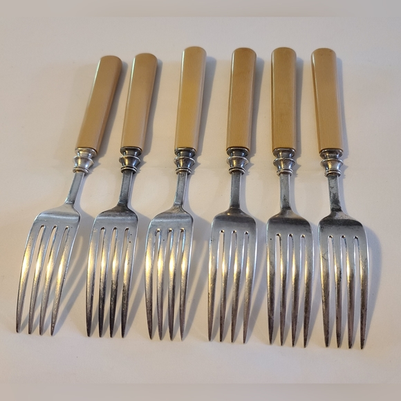 1900-1920 Set of 6 Antique Dinner Forks - Picture 6 of 6